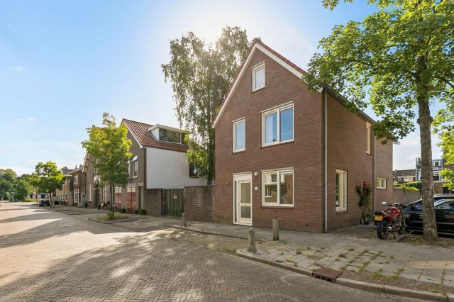 iQ Makelaars ZWOLLE, Berkumstraat